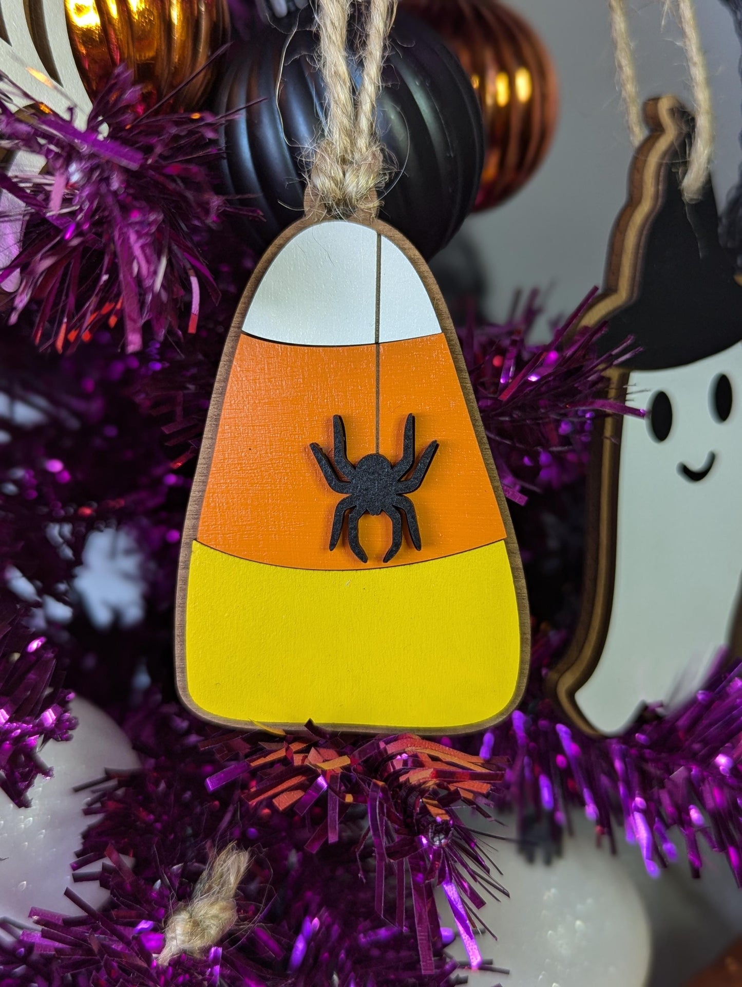 Halloween Ornament, Wooden Cute Spooky Ghost Ornament