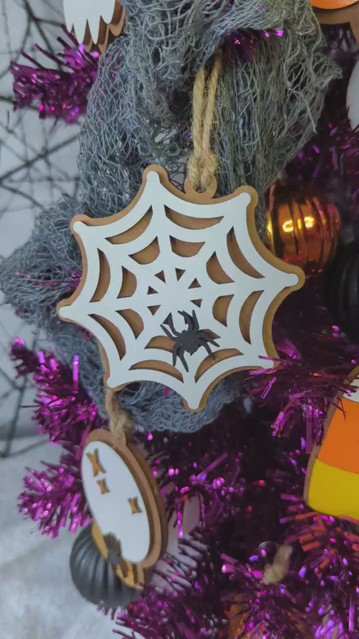 Halloween Ornament, Wooden Cute Spooky Ghost Ornament