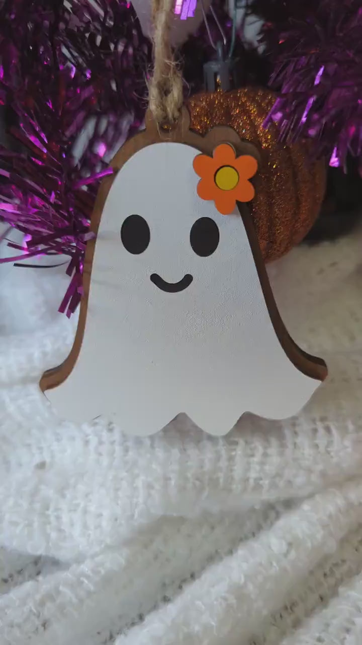 Halloween Ornament, Wooden Cute Spooky Ghost Ornament